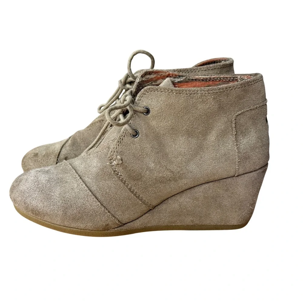TOMS Womens Desert Wedge Taupe Suede Lace Up‎ Ankle Booties Size 8.5 - Picture 3 of 8